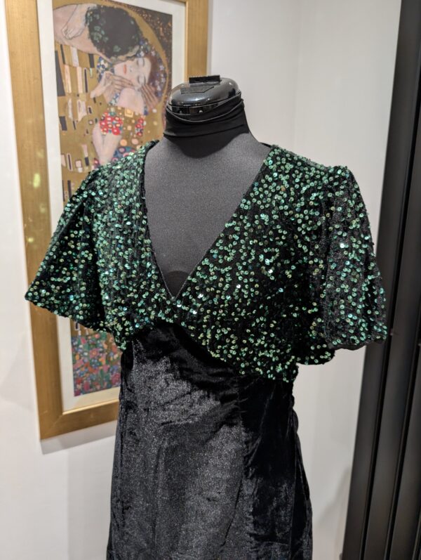 Oasis sequins and d velvet dress uk12 - Image 3