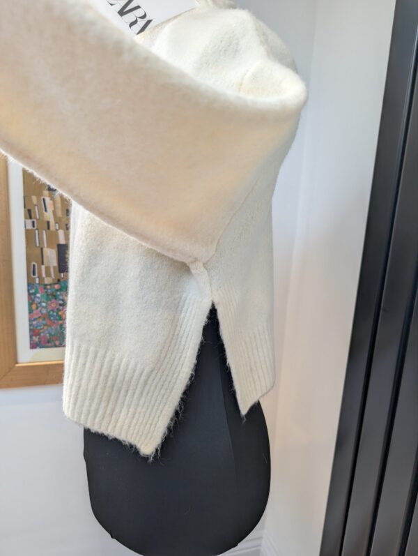 Zara jumper UK small - Image 3